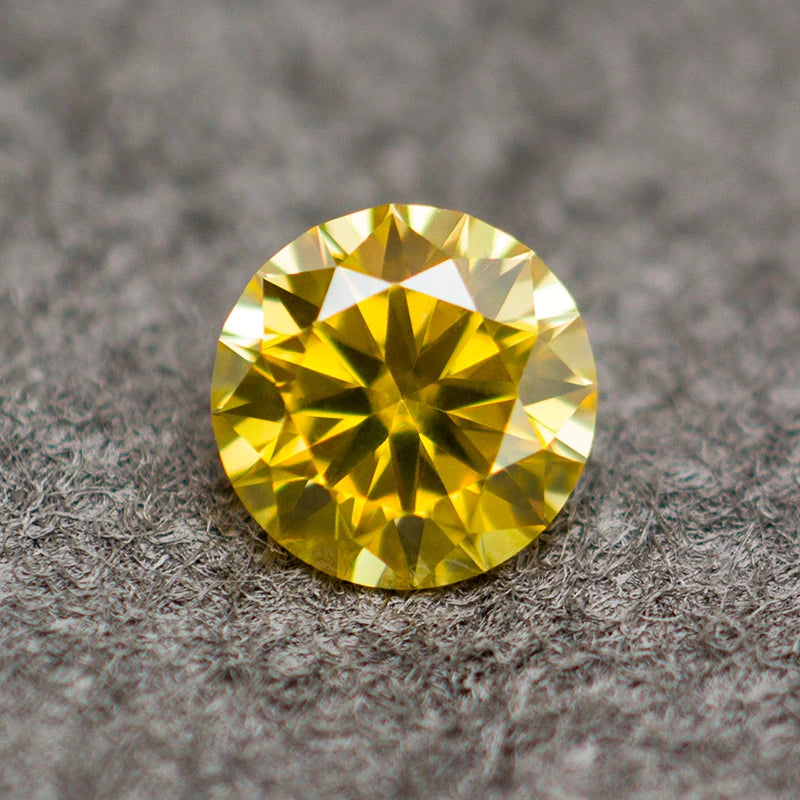 Eternal Spectrum Moissanite