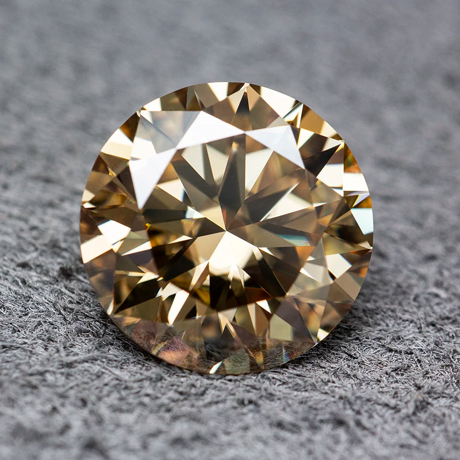 Eternal Spectrum Moissanite