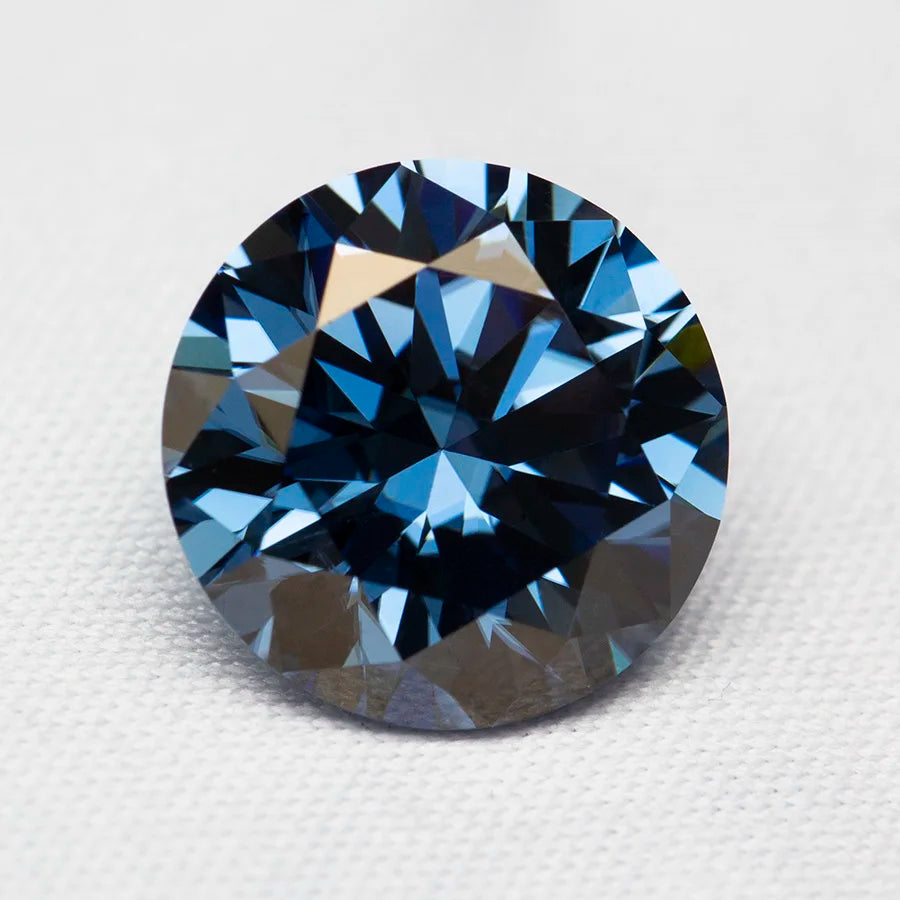 Eternal Spectrum Moissanite