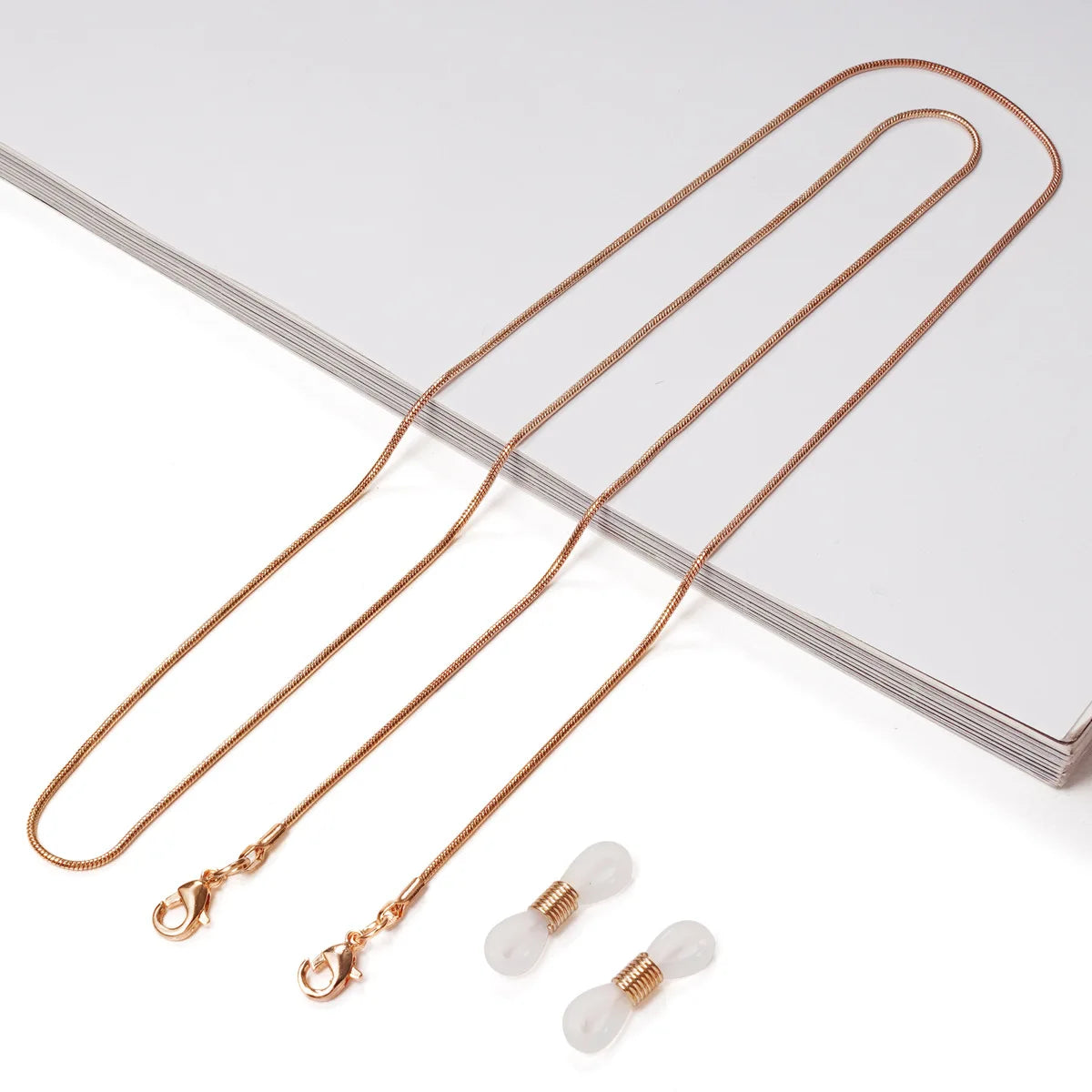 Lumière Eyewear Chain