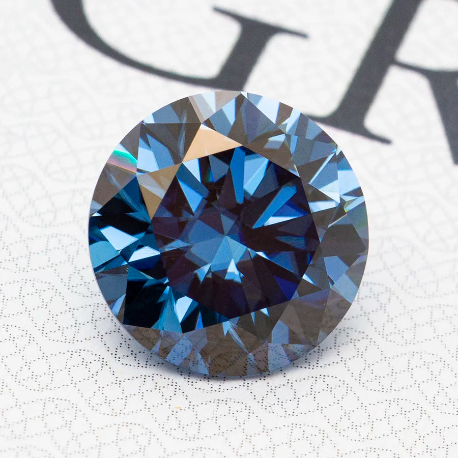 Eternal Spectrum Moissanite
