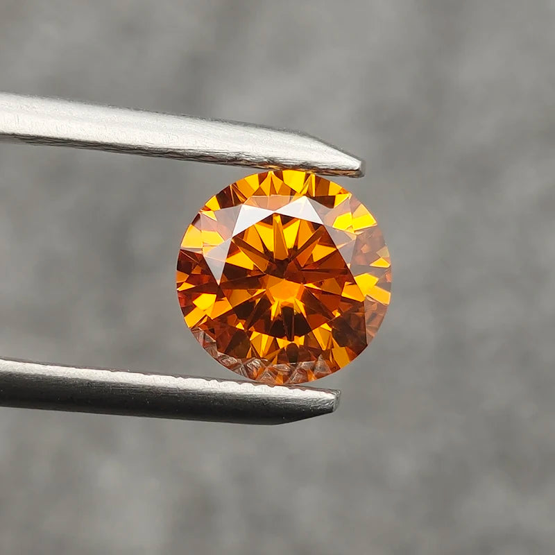 Eternal Spectrum Moissanite