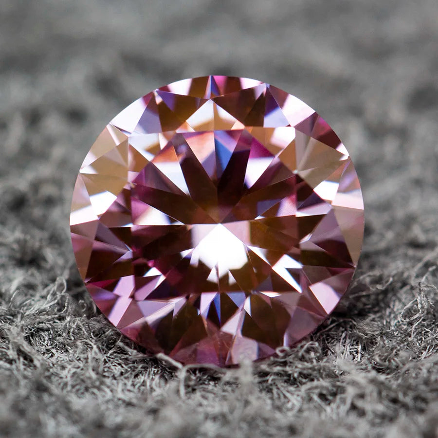 Eternal Spectrum Moissanite