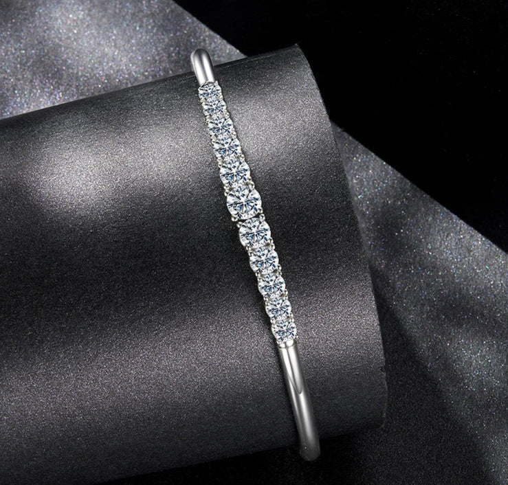 Lumira Cuff