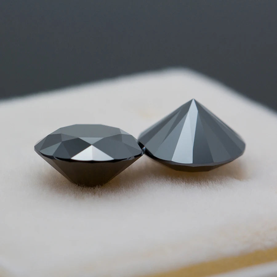 Eternal Spectrum Moissanite