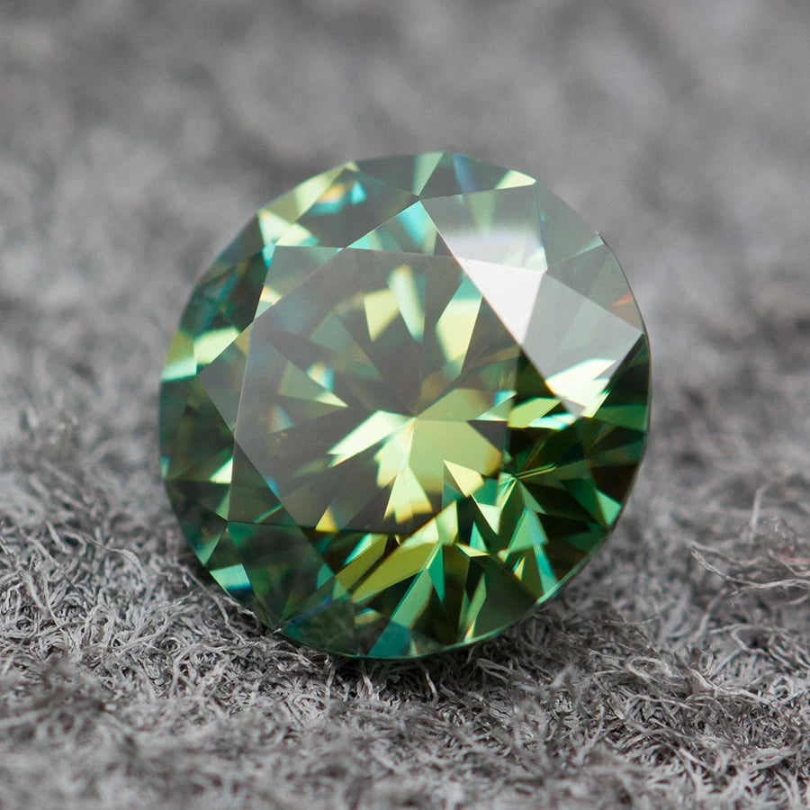 Eternal Spectrum Moissanite