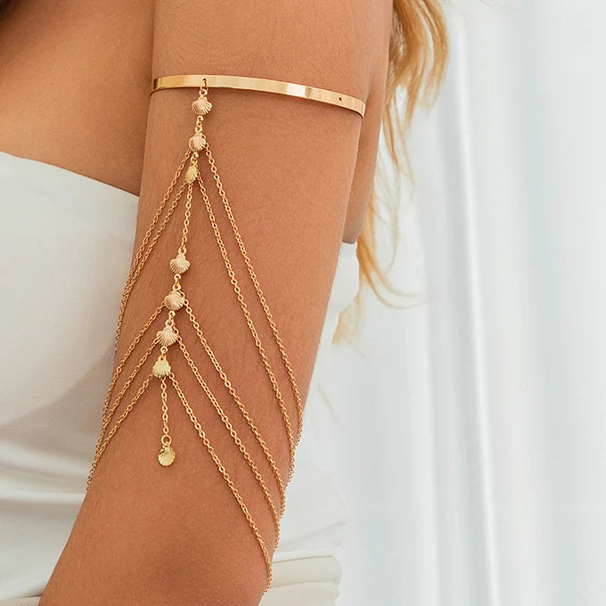 Al Thuraya Crystal Cuff