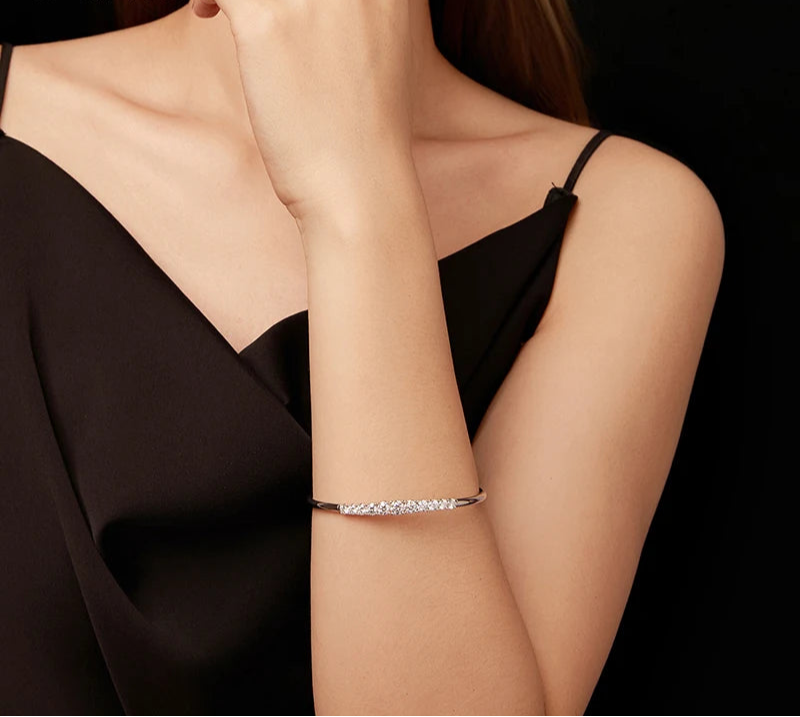 Lumira Cuff