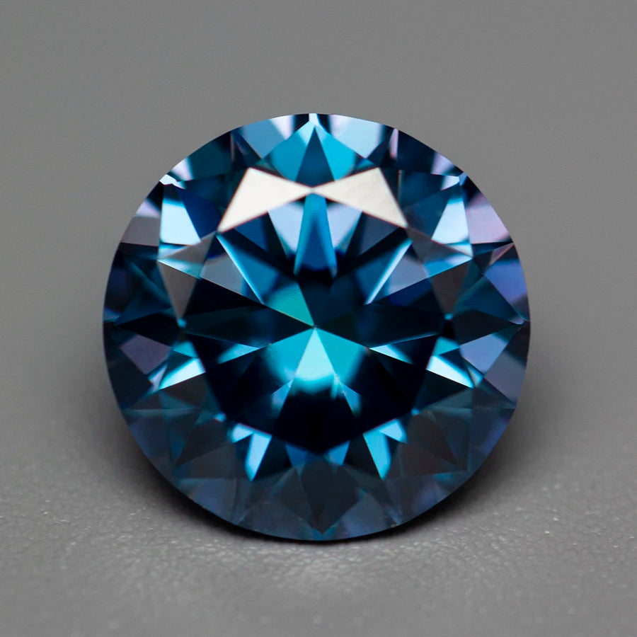 Eternal Spectrum Moissanite