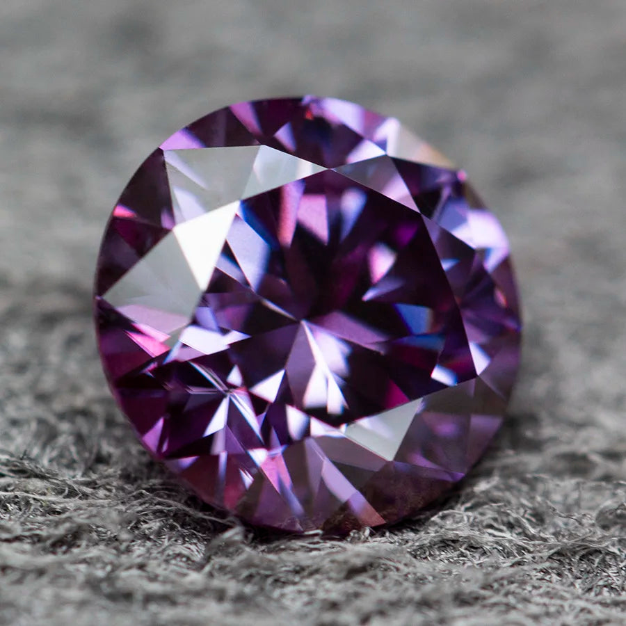 Eternal Spectrum Moissanite